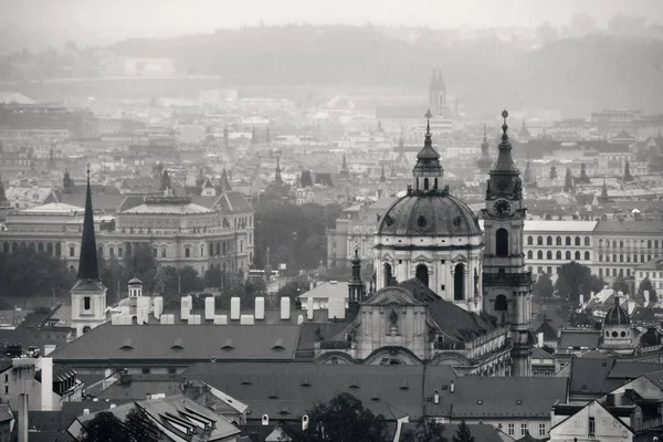 Praag Skyline Uitzicht Het Dak Met Historische Gebouwen Tsjechië — Stockfoto
