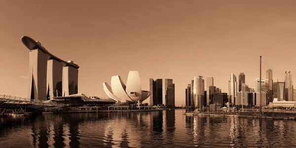 Skyline Singapore Con Edifici Urbani Sull Acqua — Foto Stock