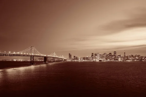 Bay Bridge San Francisco Skyline Del Centro Tramonto — Foto Stock