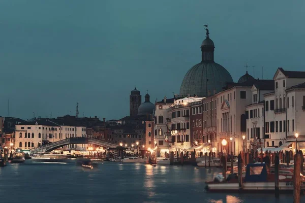 Geceleri Venedik Kanalı Manzarası San Simeone Piccolo Tarihi Binalar Talya — Stok fotoğraf