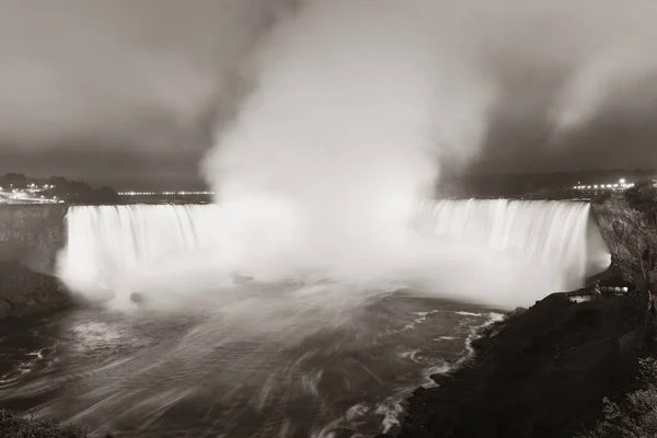 Niagarafälle Bei Nacht Als Die Berühmte Naturlandschaft Kanadas — Stockfoto