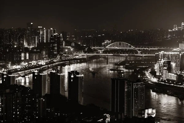 Edifícios Urbanos Ponte Skyline Cidade Noite Chongqing — Fotografia de Stock