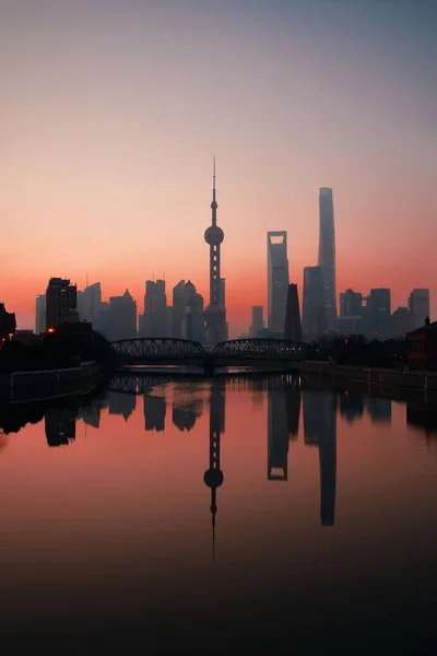 Rascacielos Shanghai Silueta Antes Del Amanecer Temprano Mañana China —  Fotos de Stock