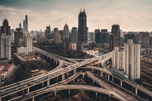 Shanghai Yanan Road Nadjezd Most Hustou Dopravou Číně — Stock fotografie