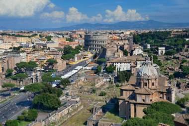 İtalya 'da antik mimari ile Roma çatısı manzarası. 