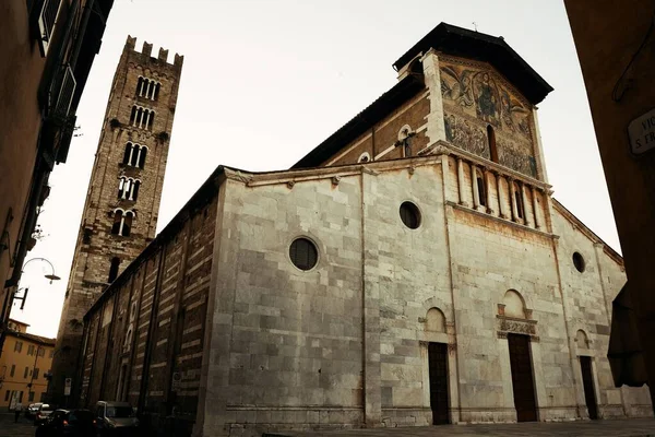 San Pietro Somaldi Kilisesi Lucca Talya Çan Kulesi Olan Campanile — Stok fotoğraf