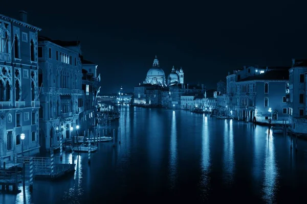 Βενετία Κανάλι Θέα Νύχτα Santa Maria Della Salute Και Ιστορικά — Φωτογραφία Αρχείου