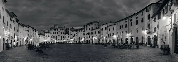 Piazza Dell Anfiteatro Lucca Itália Vista Noturna Panorama — Fotografia de Stock