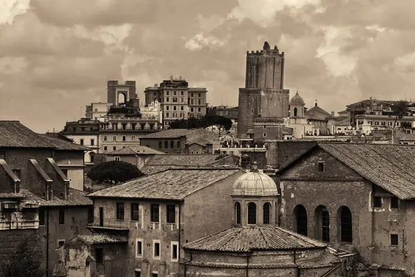 Rome Forum Met Ruïnes Van Historische Gebouwen Italië — Stockfoto