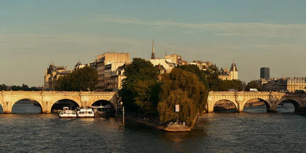 Rzeka Sekwana Architektura Historyczna Ile Cite Paryż Francja — Zdjęcie stockowe