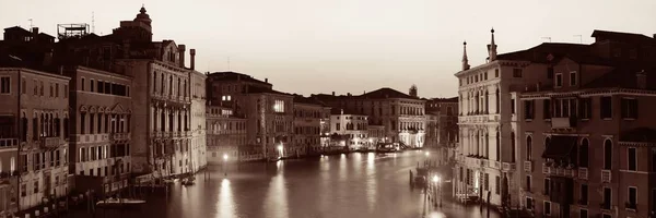 Vista Panorámica Del Canal Venecia Por Noche Con Edificios Históricos — Foto de Stock