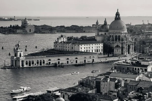 Εκκλησία Της Βενετίας Santa Maria Della Χαιρετισμός Και Κανάλι Εναέρια — Φωτογραφία Αρχείου