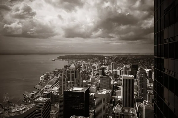 Şehir Mimarisiyle Seattle Çatısı Manzarası — Stok fotoğraf