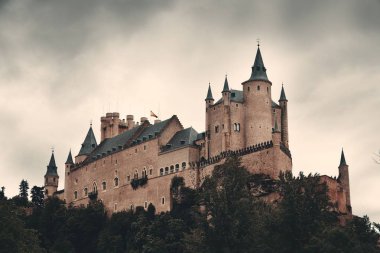 İspanya 'nın ünlü simgesi Segovyalı Alcazar.