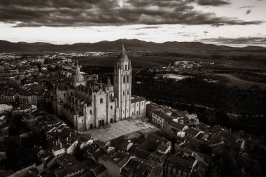 İspanya 'daki Segovia Katedrali hava manzarası.