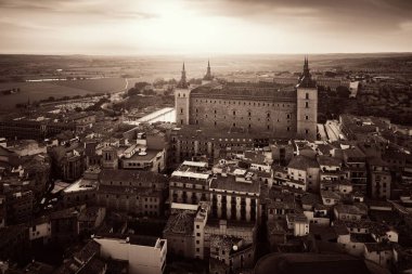 Toledo, İspanya 'da San Servando Kalesi hava manzarası.