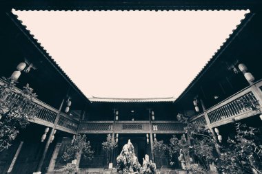 Dali 'nin eski kasabasında yerel Bai tarzı avlu. Yunnan, Çin.