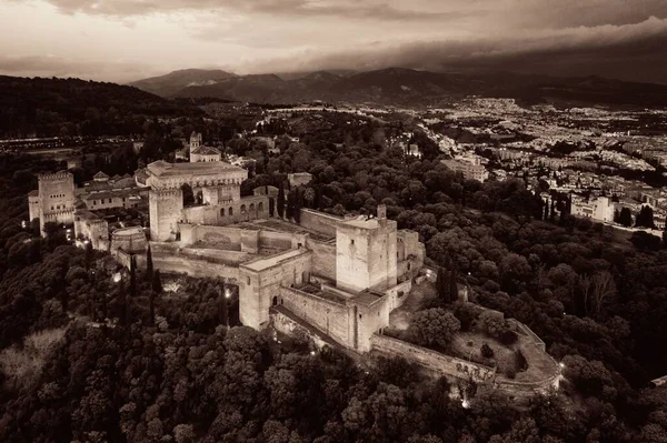Alhambra Εναέρια Άποψη Νύχτα Ιστορικά Κτίρια Στη Γρανάδα Ισπανία — Φωτογραφία Αρχείου