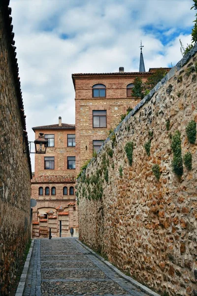 Алея Сеговія Старими Будівлями Іспанії — стокове фото