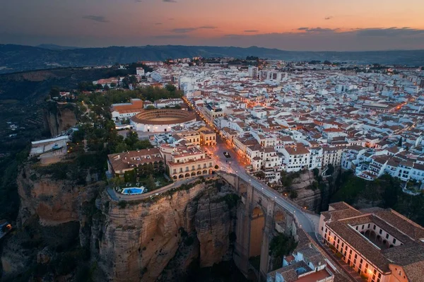 Pemandangan Udara Ronda Saat Matahari Terbit Dengan Bangunan Tua Spanyol — Stok Foto