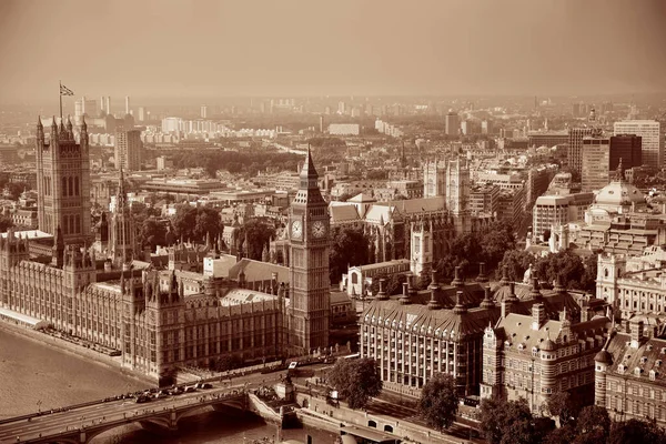 ロンドン ウェストミンスターの屋上から都市建築を望むパノラマ — ストック写真