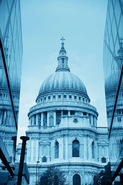 Katedrála Pavla Denní Reflexe Londýně — Stock fotografie