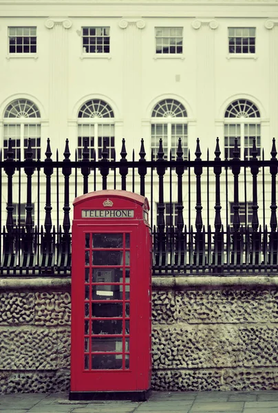 Rote Telefonzelle Straße Mit Historischer Architektur London — Stockfoto