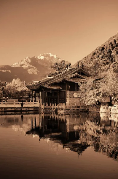 Piscina Black Dragon Lijiang Yunnan Cina — Foto Stock