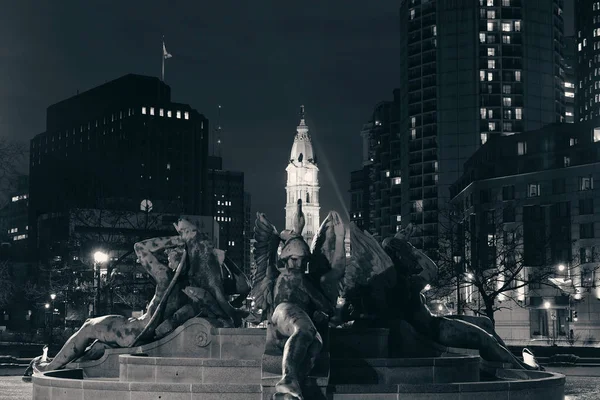 Câmara Municipal Filadélfia Estátua Noite — Fotografia de Stock