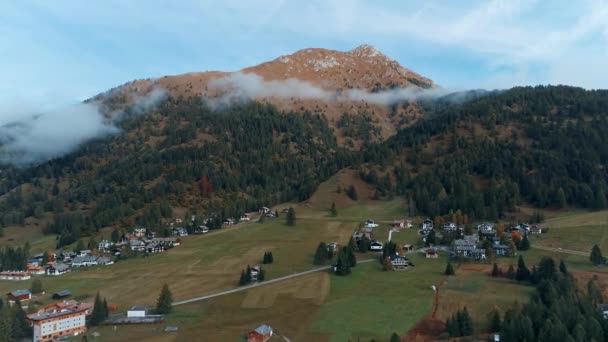 Malerische Landschaft Des Dorfes Alpental Dolomiten Italien — Stockvideo