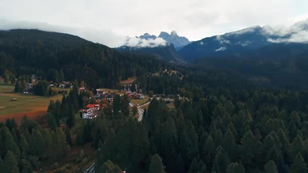 Picturesque Landscape Village Alpine Valley Dolomites Italy — 图库视频影像