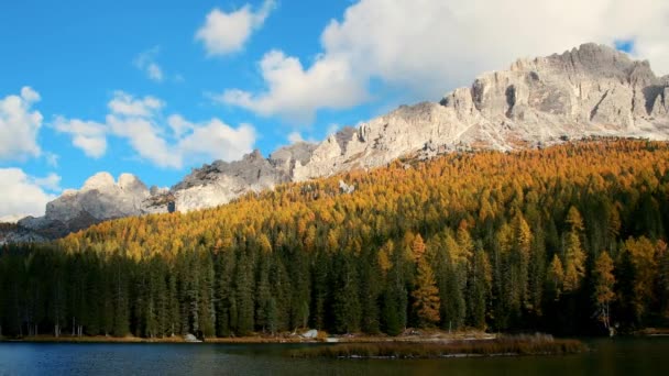 Malowniczy Alpejski Krajobraz Jezioro Góry Dolomity Włochy — Wideo stockowe