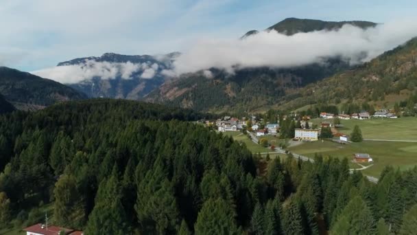 Paisagem Pitoresca Aldeia Vale Alpino Dolomites Itália — Vídeo de Stock