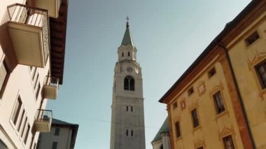 Kuzey İtalya 'nın Venedik bölgesindeki Cortina antik mimarisi (Dolomitik) Alpleri