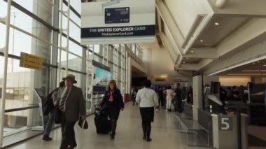 Newark, Nj - Ekim 5: Newark Havalimanı İçişleri 5 Ekim 2011, Newark, New Jersey. New York yakınlarındaki Newark havaalanı Us 'un en yoğun 10. ve Continental Airlines' ın en büyük 2. havaalanı..