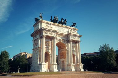 Arch barış Milan