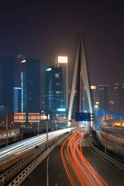 Chongqing bridge ljus trail — Stockfoto