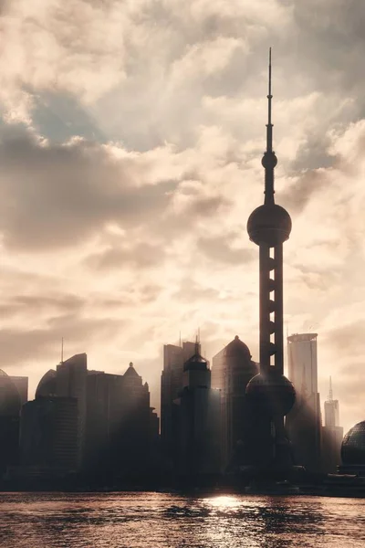 Shanghai pagi dengan langit cerah — Stok Foto