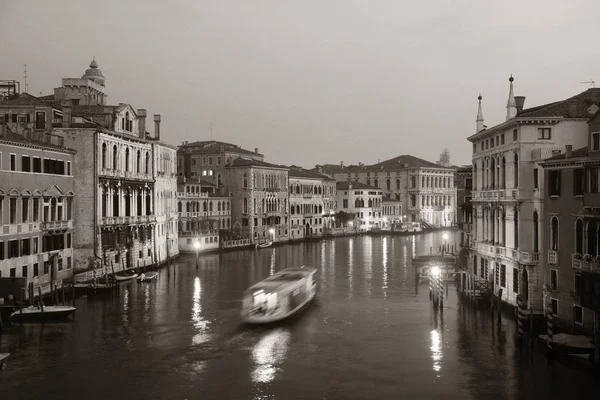 Venice Grand Canal sunrise and boat — Stock Photo, Image