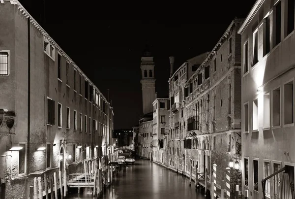 Venecia noche canal — Foto de Stock