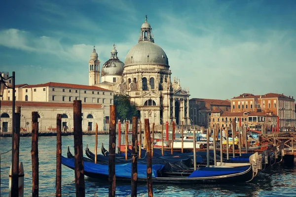 Венеция Большой канал восход солнца и лодка — стоковое фото
