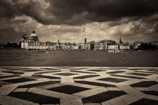 Stadtsilhouette von Venedig — Stockfoto