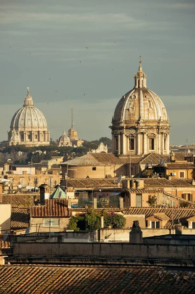 Pandangan atas atap kota Roma — Stok Foto