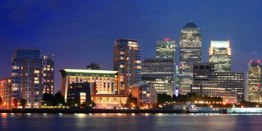 London Canary Wharf geceleri