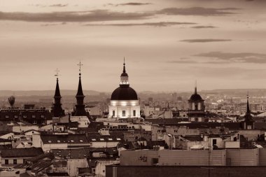 Madrid çatı görünümü 