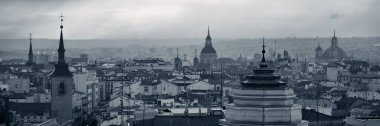 Madrid çatı görünümü 