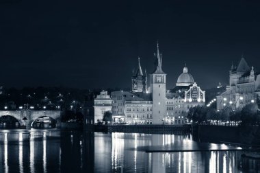 Prag Gecesi