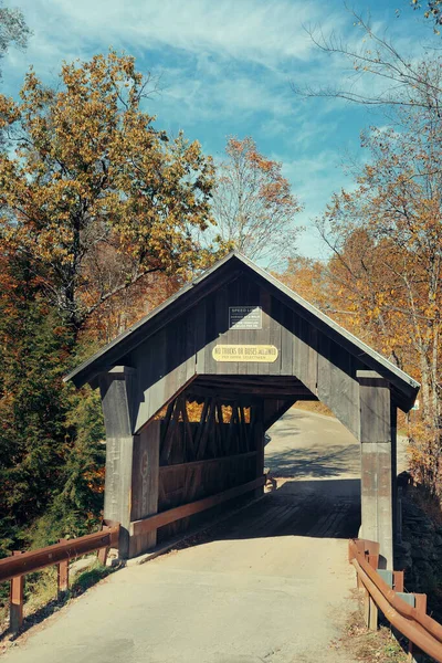Covered Bridge in Vermont — Stock Photo, Image
