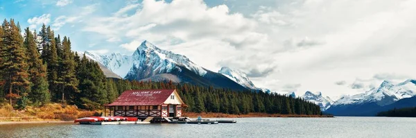 Parque Nacional Jasper Canadá Maligne Lake — Fotografia de Stock