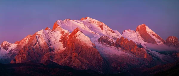 L'alba delle Dolomiti — Foto Stock